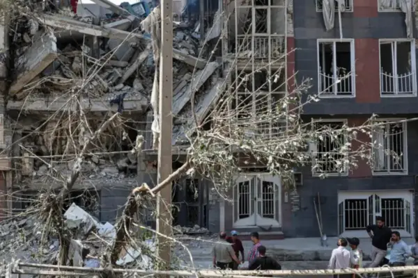 Em meio a tensões no Oriente médio, Irã desafia ultimato de Trump: "Ormuz jamais retomará status anterior"