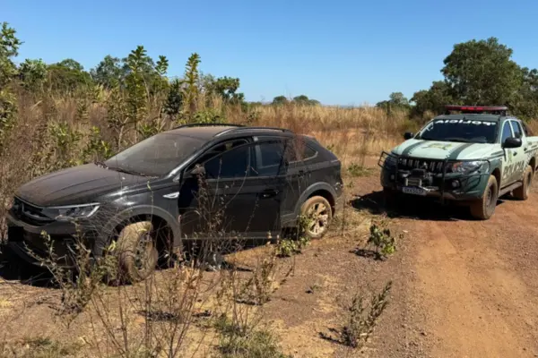 O veículo possui registro de furto/roubo. - Foto: Ascom BPMA