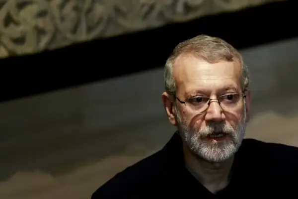 Ali Larijani — Foto: REUTERS/Thaier Al-Sudani